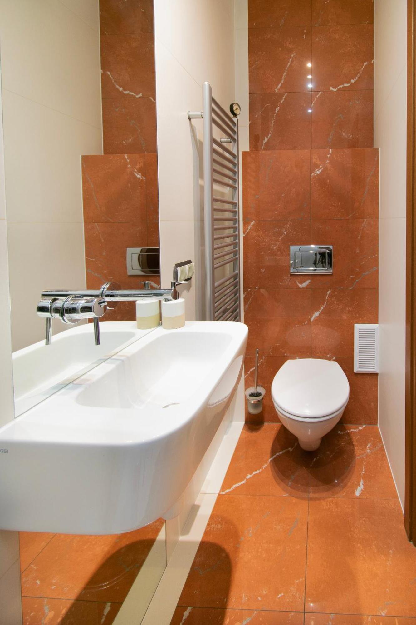 Collosal 6 Bedroom Słowackiego Avenue Appartement Krakau