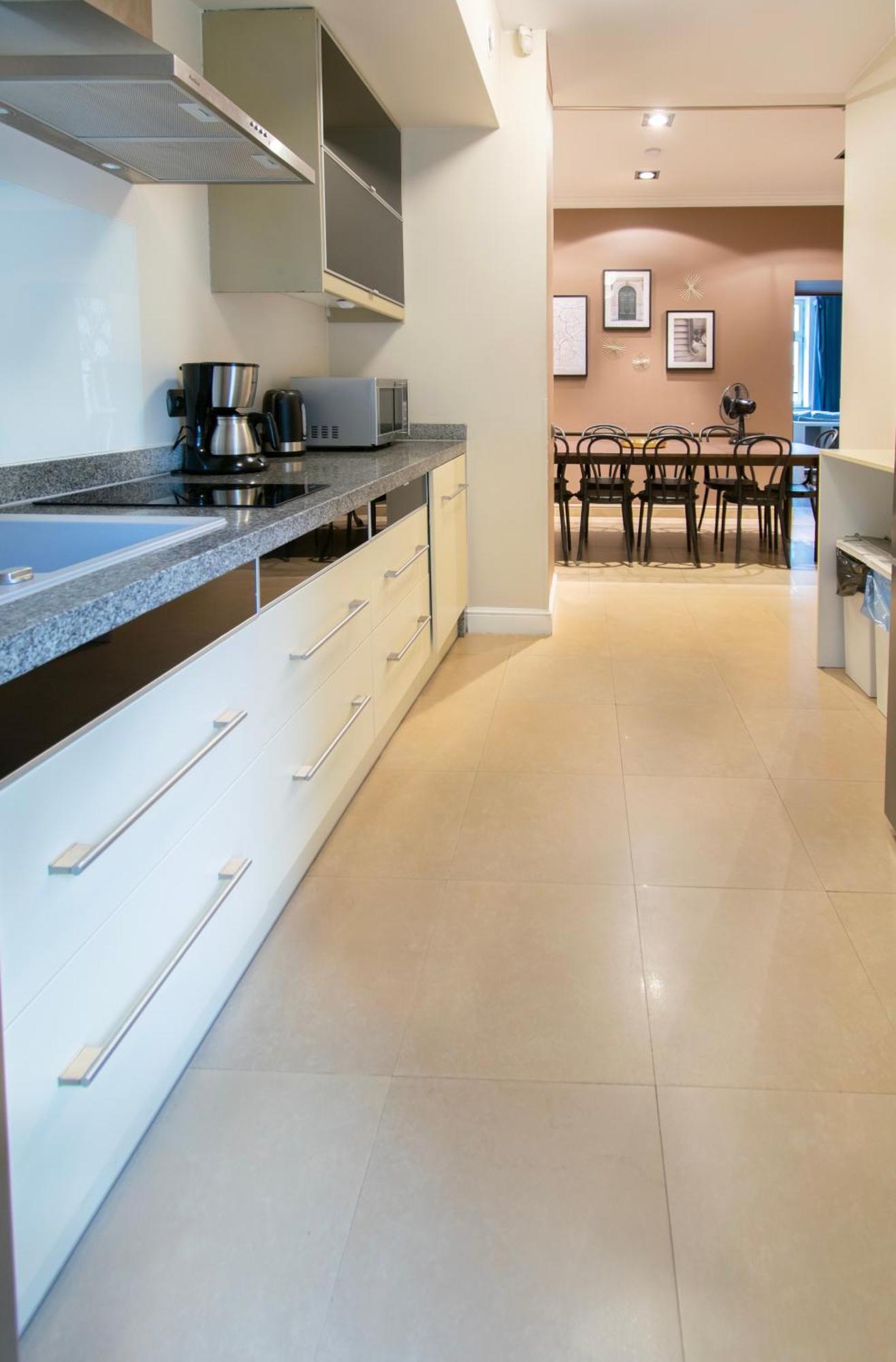 Apartment Collosal 6 Bedroom Slowackiego Avenue Krakau