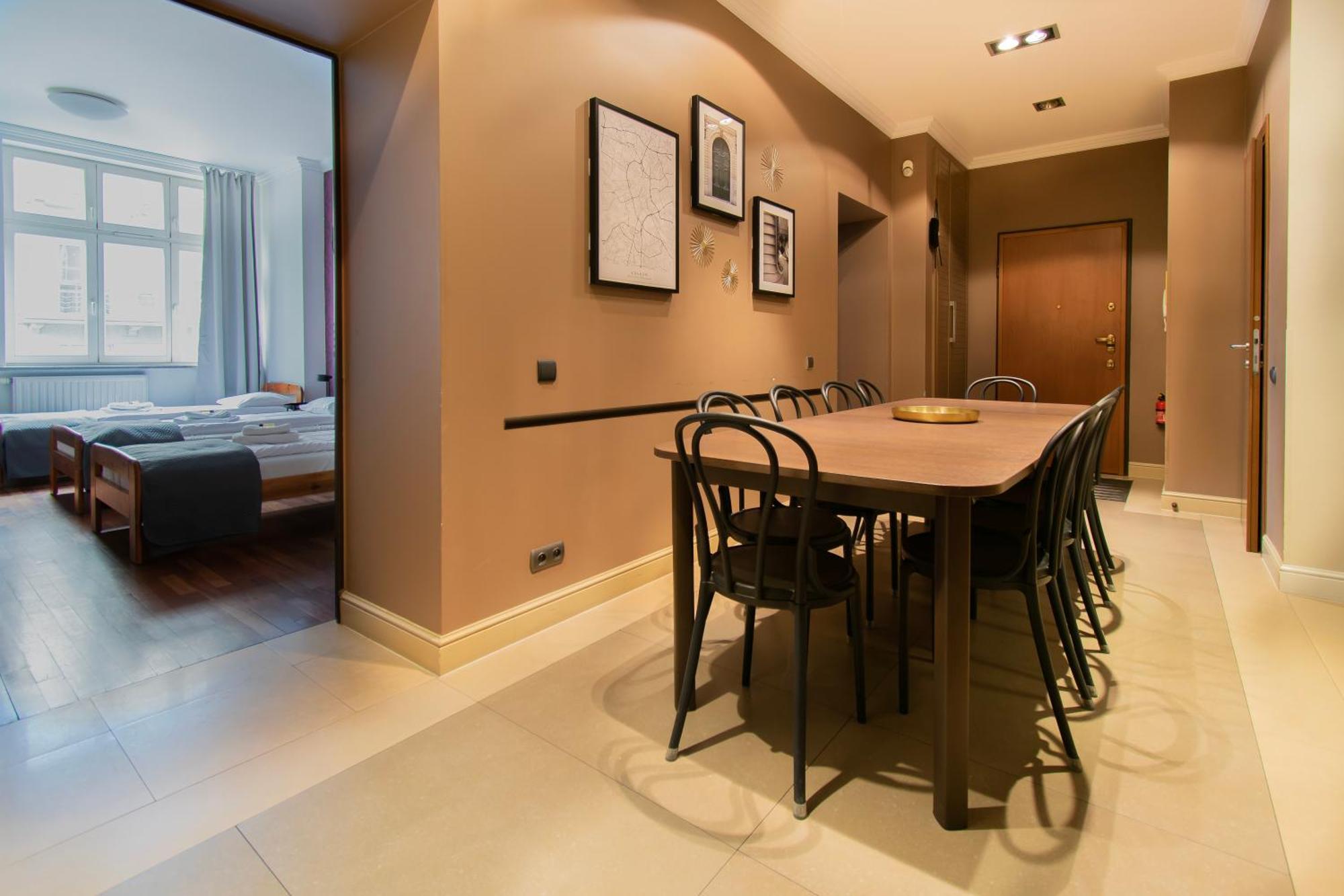 Collosal 6 Bedroom Slowackiego Avenue *